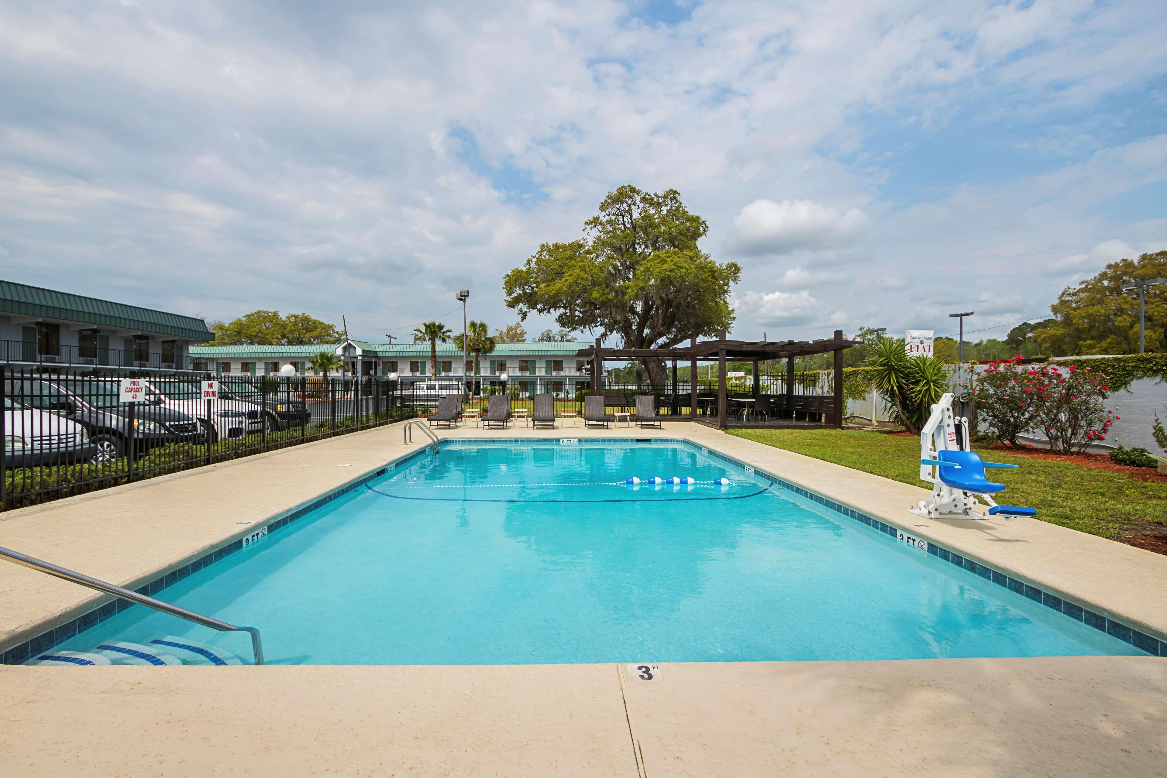 Best Western Central Inn Savannah Extérieur photo