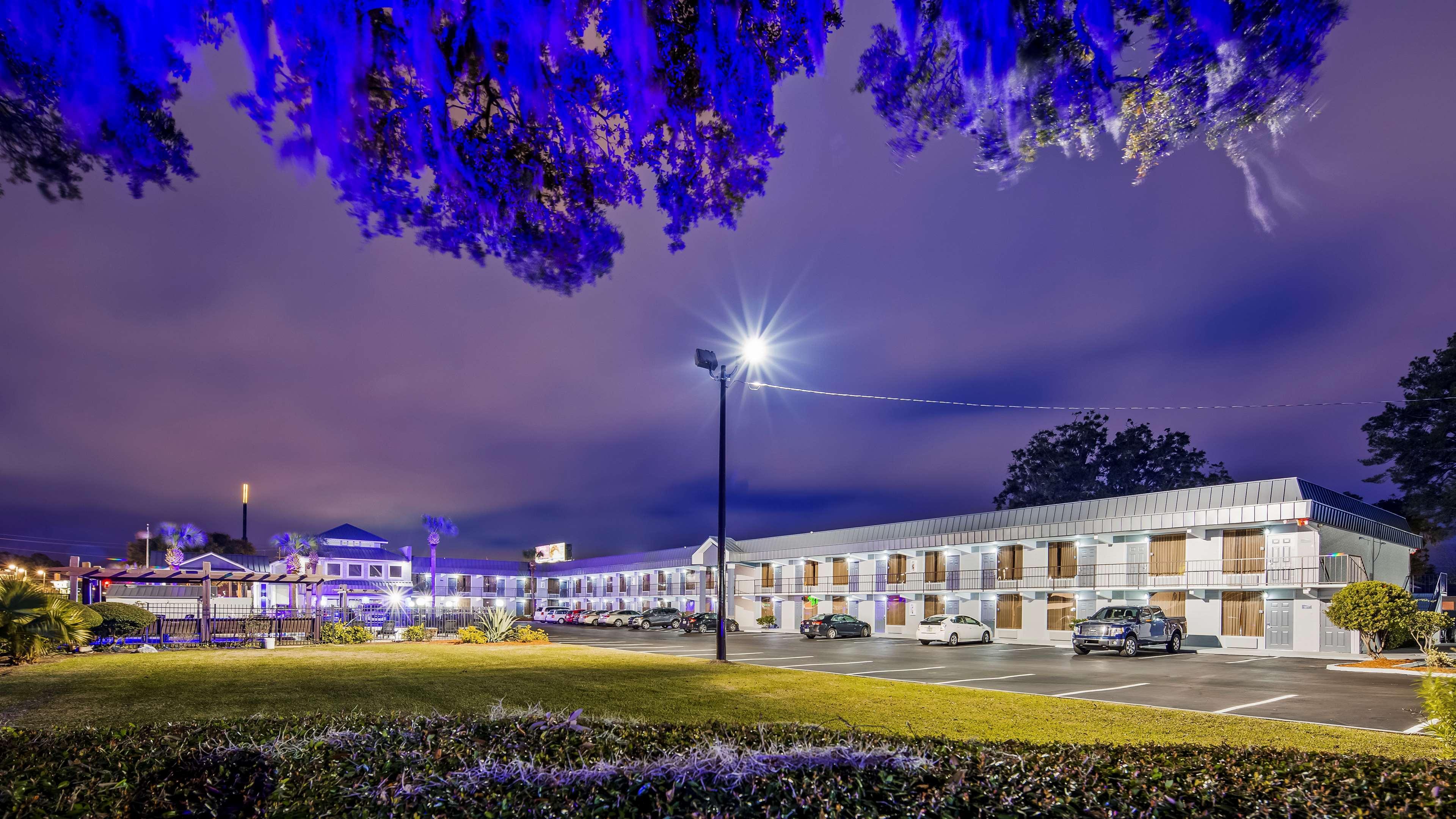 Best Western Central Inn Savannah Extérieur photo